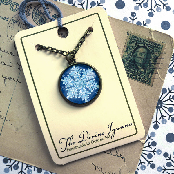 Winter Snowflake Large Pendant Necklace in Ornate Frame