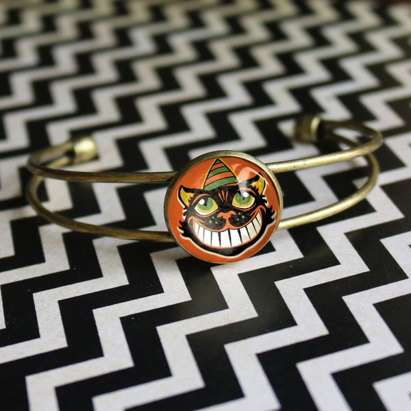 Moonlit Cat Goth / Halloween Cuff Bracelet with Glass Cabochon on Bronze