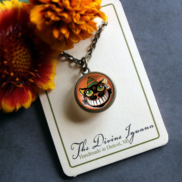 Grinning Retro Halloween Black Cat Simple Reversible  Pendant Necklace