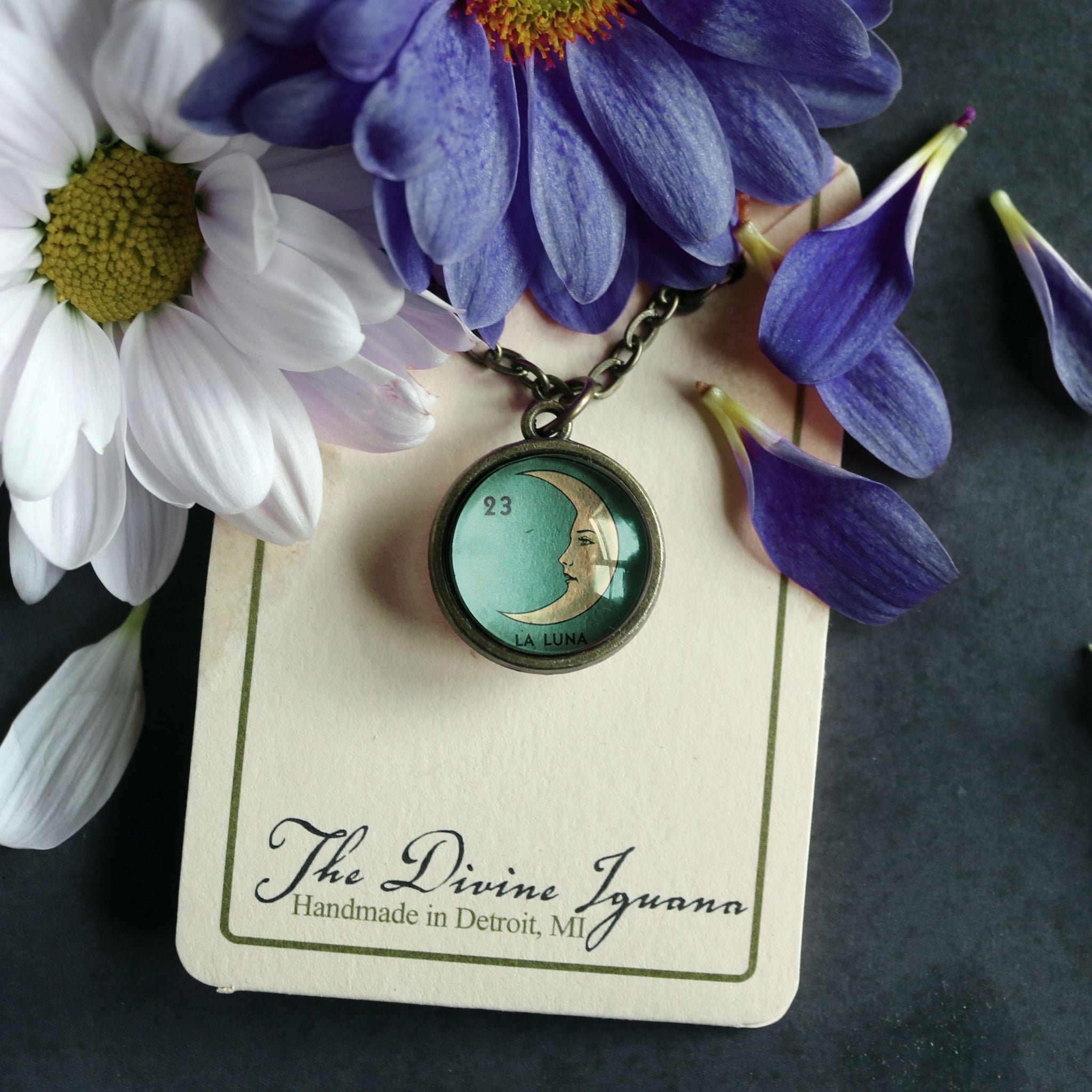 La Luna Simple Reversible Loteria Moon Glass cabochon Pendant Necklace