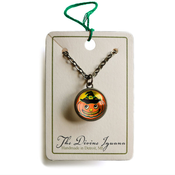 Retro Jack O Lantern in Witch Hat Simple Reversible Halloween Pendant Necklace