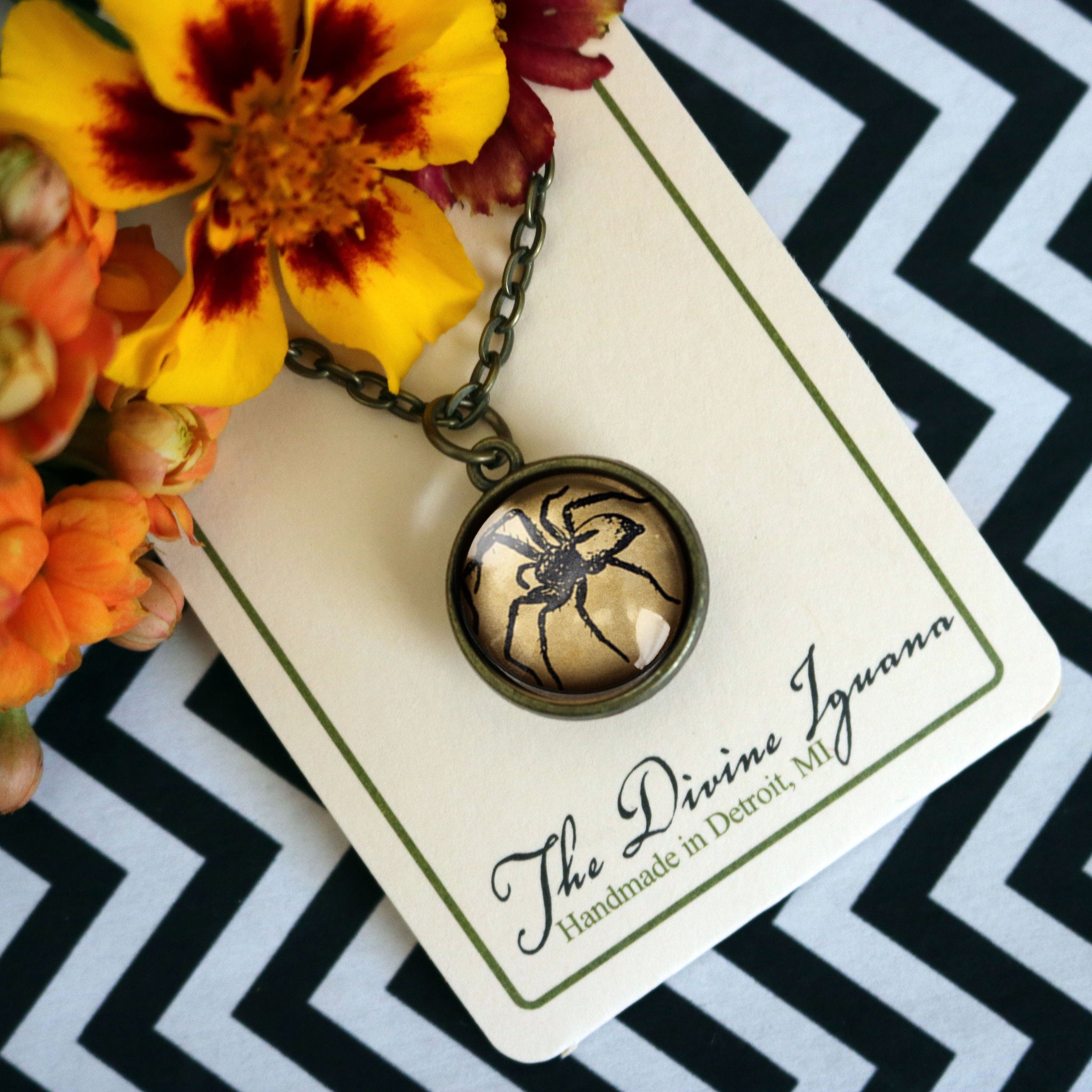 Spooky Spider Simple Reversible Goth Halloween Glass Cabochon Pendant Necklace