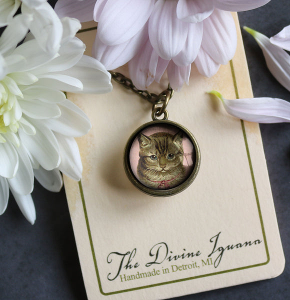 Victorian Tabby Cat Simple Reversible Glass Cabochon Pendant Necklace