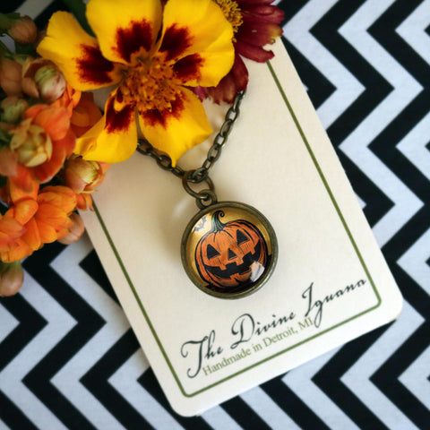 Retro Jack O Lantern w/ Bat Simple Reversible Halloween Pendant Necklace