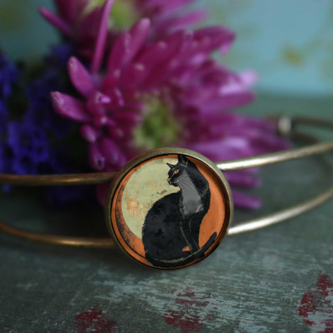 Chat Noir Goth / Halloween Cuff Bracelet with Glass Cabochon on Bronze