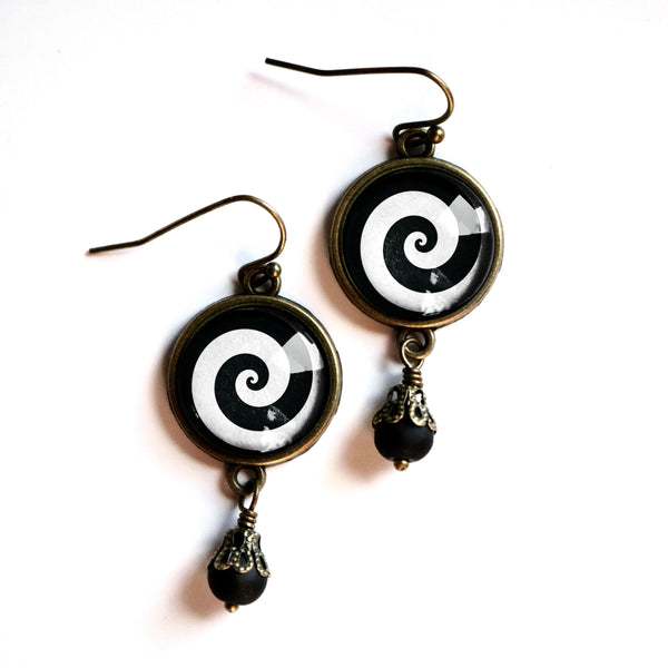 Hypnotist Black and White Spiral Swirl Vintage Inspired Drop / Dangle Earrings