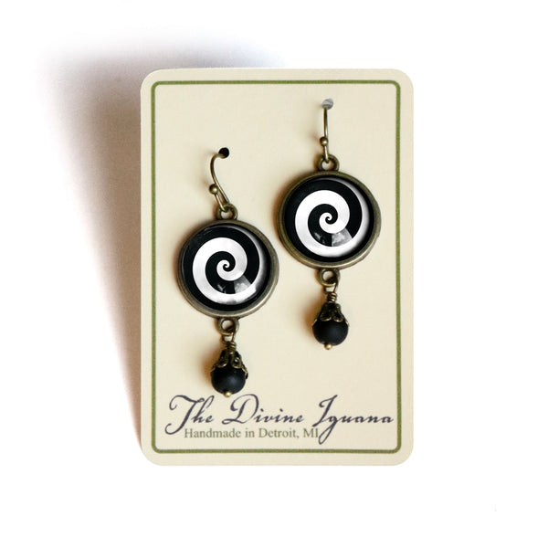 Hypnotist Black and White Spiral Swirl Vintage Inspired Drop / Dangle Earrings