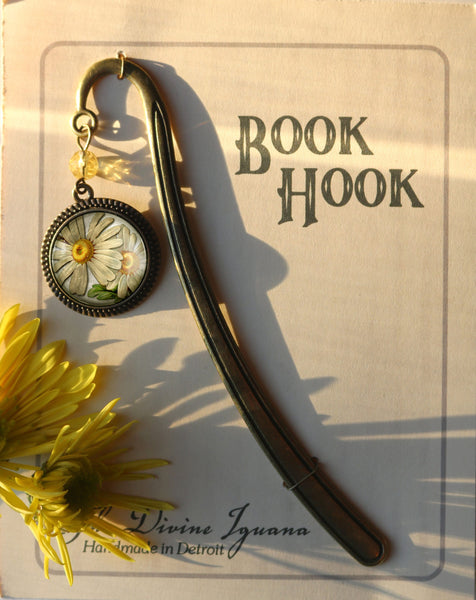 Summer Daisy Flower Glass Cabochon Brass Book Hook / Bookmark