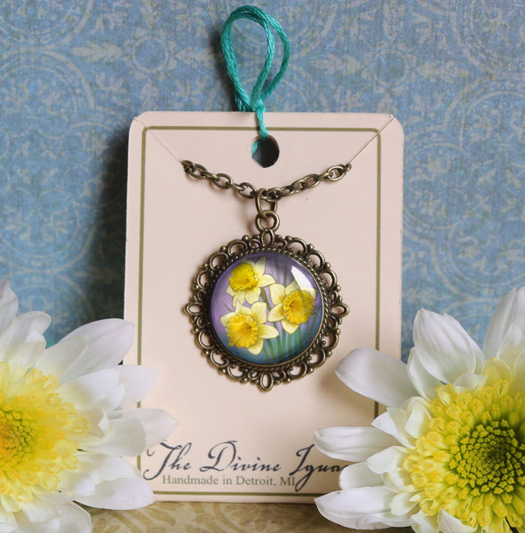 Art Nouveau Daffodil Flower Pendant Necklace