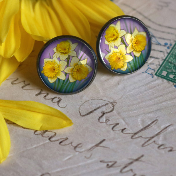 Art Nouveau Daffodil Glass Cabochon Stud Earrings