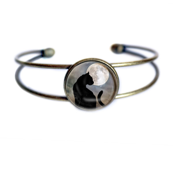 Moonlit Cat Goth / Halloween Cuff Bracelet with Glass Cabochon on Bronze