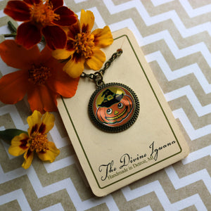 Retro Jack O Lantern in Witch Hat Halloween Pendant Necklace